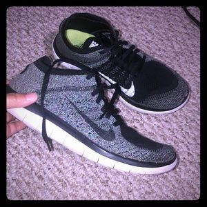 Black nike free run. Rainbow neon pink blue colors